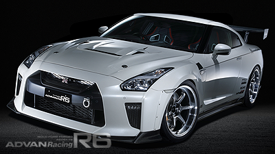 R35 GT-R tuned by Kansai service<br>MACHINING & RACING HYPER BLACK