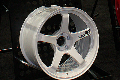 ADVAN Racing GT 18inch