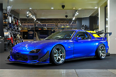 RX-7 + ADVAN Racing R6