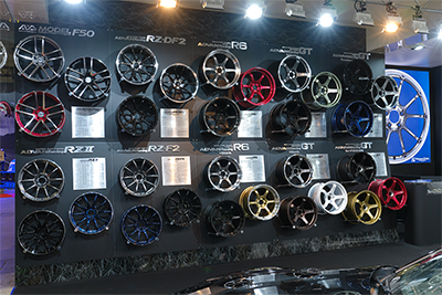 YOKOHAMAホイール主要ブランドの全カラー展示