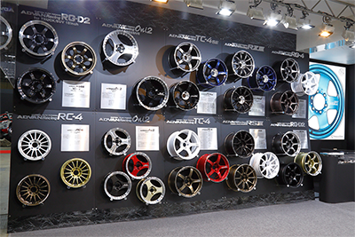 YOKOHAMAホイール主要ブランドの全カラー展示